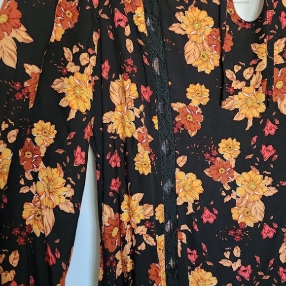 Black floral long laced dress never worn - Picture 4 of 5